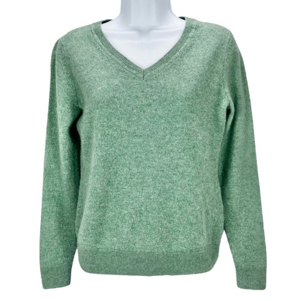 Tahari | Women’s Medium | Green 100% 2-Ply Cashmere V-Neck Long Sleeve Sweater